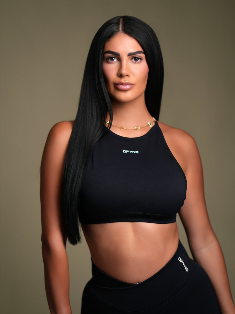 Bella Alvarez
