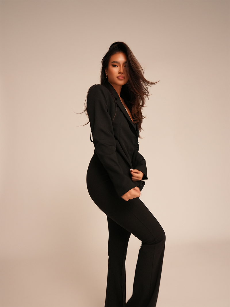 Laura Cao