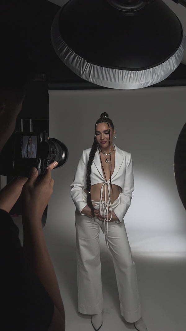 Behind the Scenes (BTS)